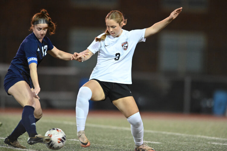 Lady Tigers going back to the finals